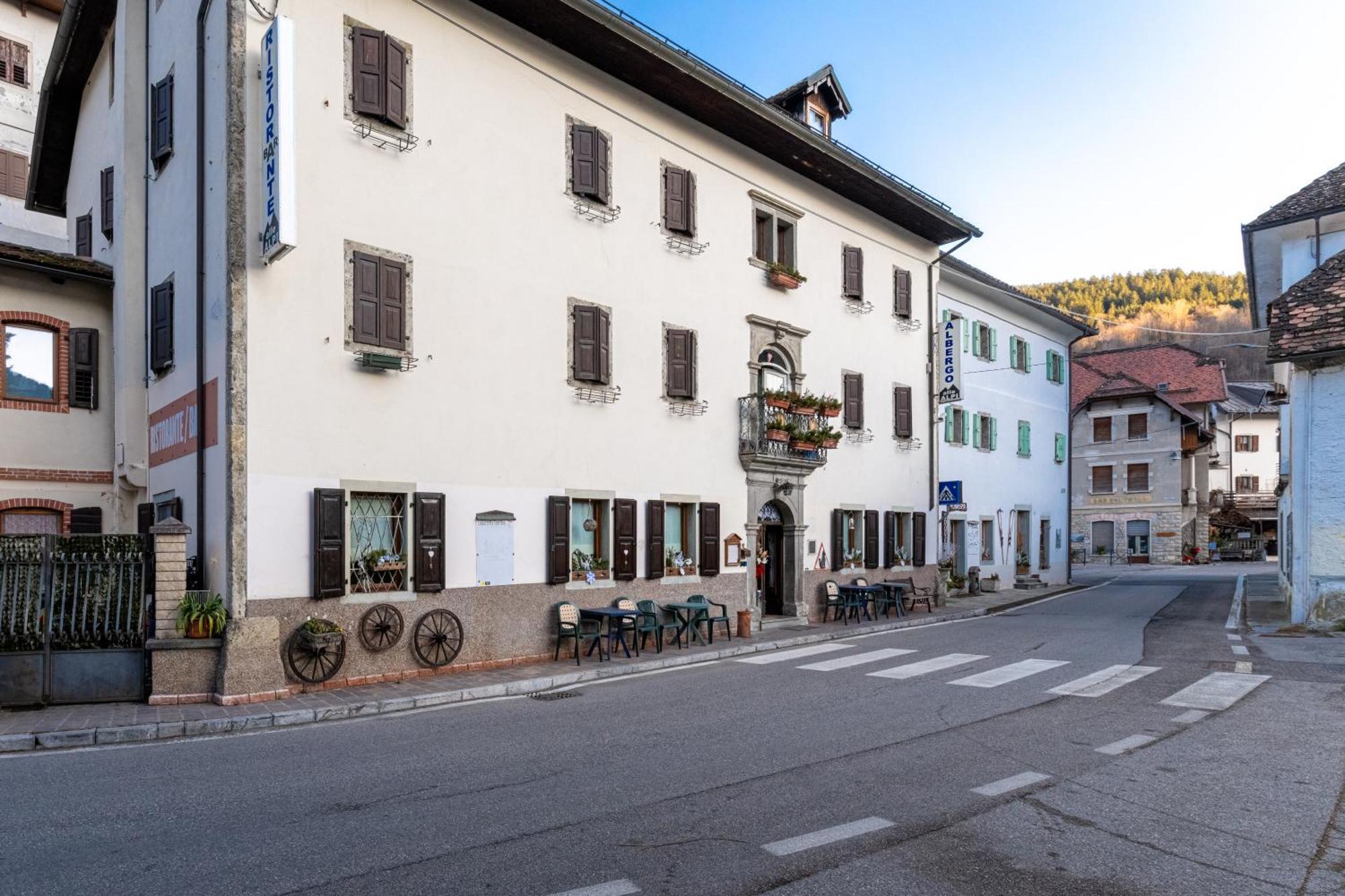 Hotel Alle Alpi 2*